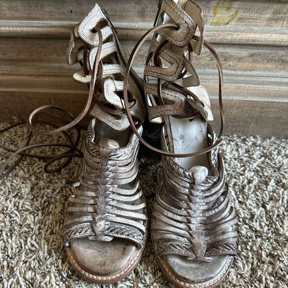 Freebird Beliz Lace-Up Heel Sandal Bootie Size 9 Belize